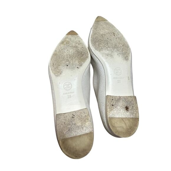 CHANEL 2014 White Distressed Leather Pointed Toe Ballet Flats Sz. 38 (US 7-7.5) - Picture 8 of 12